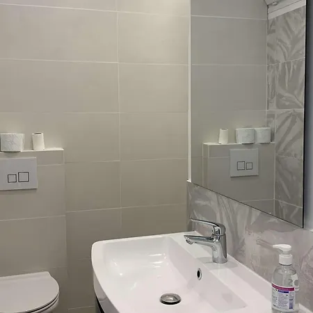 Studio Renove - Wifi, Proche Plage Et Commerces, Entree Independante - Fr-1-646-24