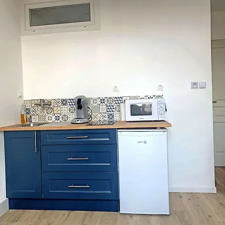Studio Renove - Wifi, Proche Plage Et Commerces, Entree Independante - Fr-1-646-24 *
